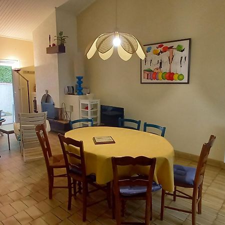 Charmant Pavillon A Saint-Jean-De-Monts: 2 Chambres, Proche Plage, Foret Et Commerces, Jardin Clos - Fr-1-323-259 Exterior foto